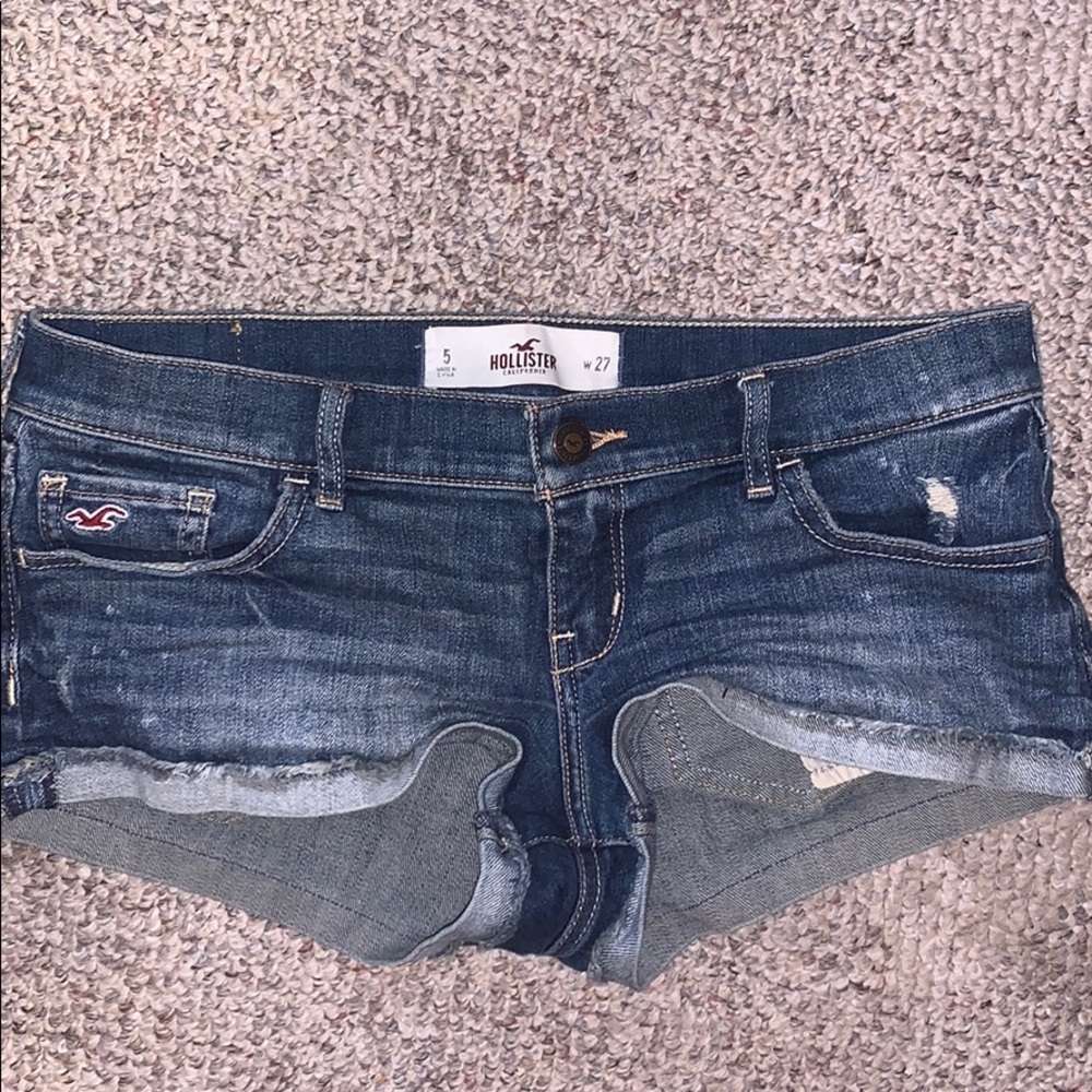 Hollister Low Rise Short-Shorts